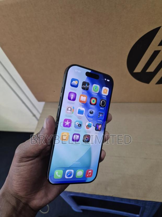 Apple iPhone 16 Pro 256 GB Gray - thumbnail 5