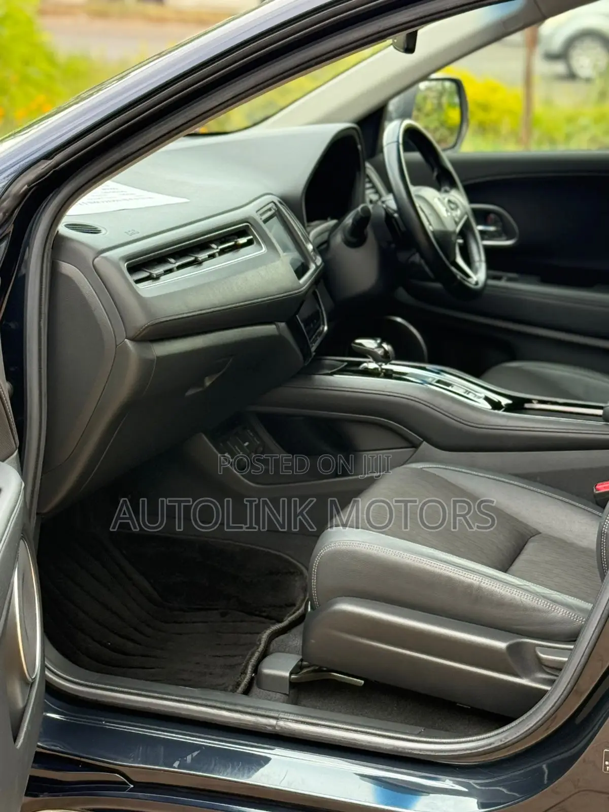Honda Vezel 1.5 Hybrid 2WD 2019 Black