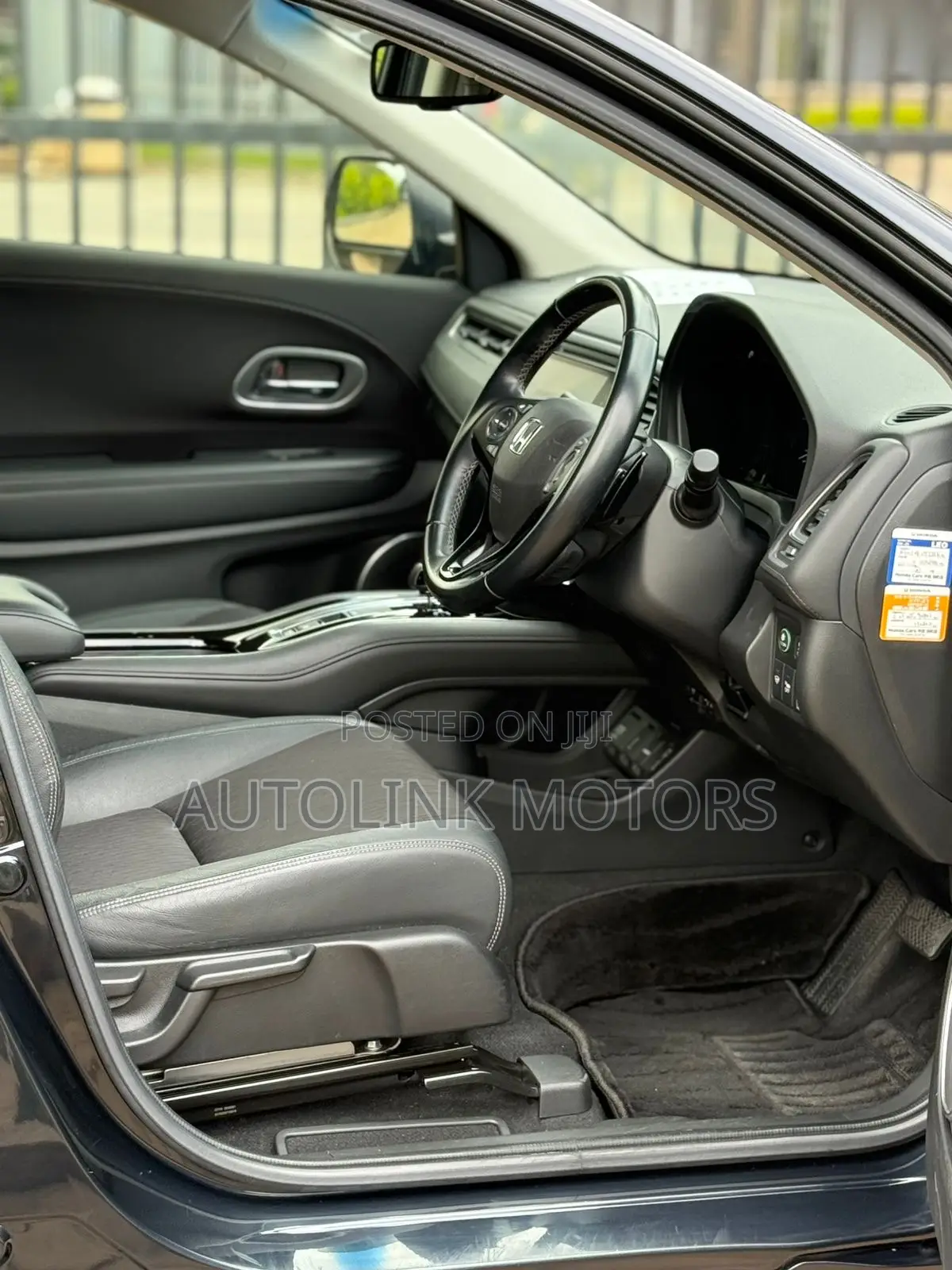 Honda Vezel 1.5 Hybrid 2WD 2019 Black