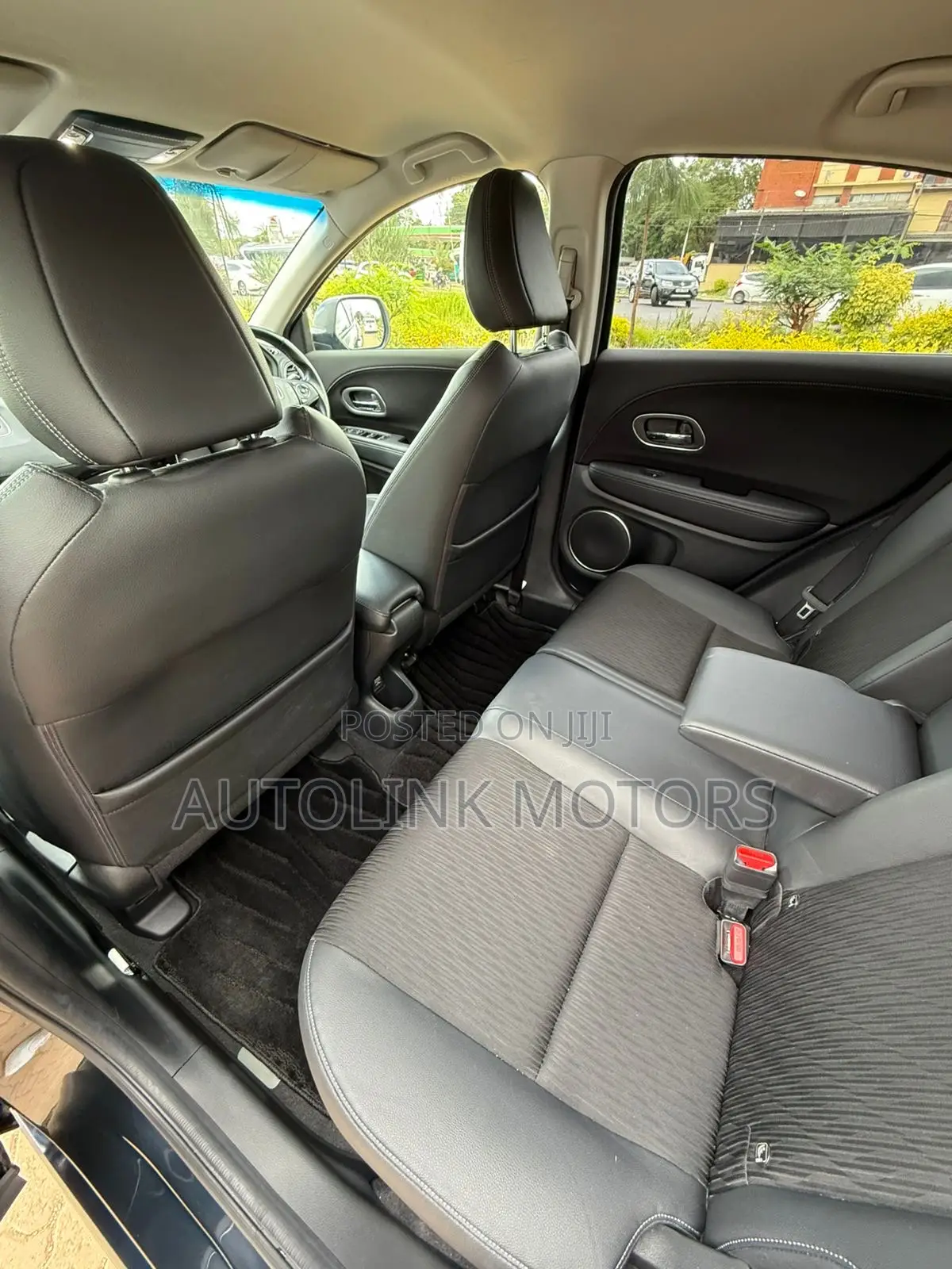 Honda Vezel 1.5 Hybrid 2WD 2019 Black
