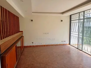 4bdrm Townhouse / Terrace in Westland, Westlands for rent