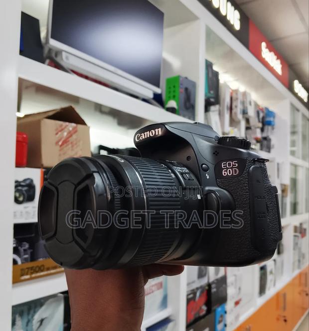 Canon Eos 60d With 18-55mm Kit Lens. Clean as New