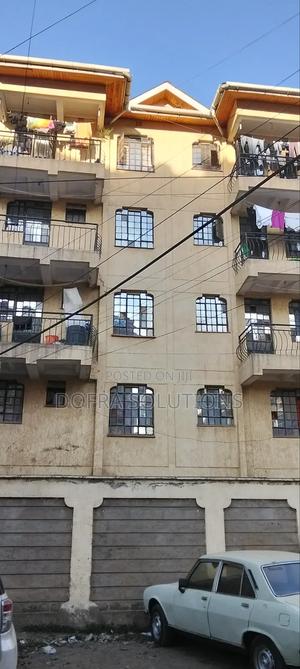 2bdrm Block of Flats in Donholm for sale