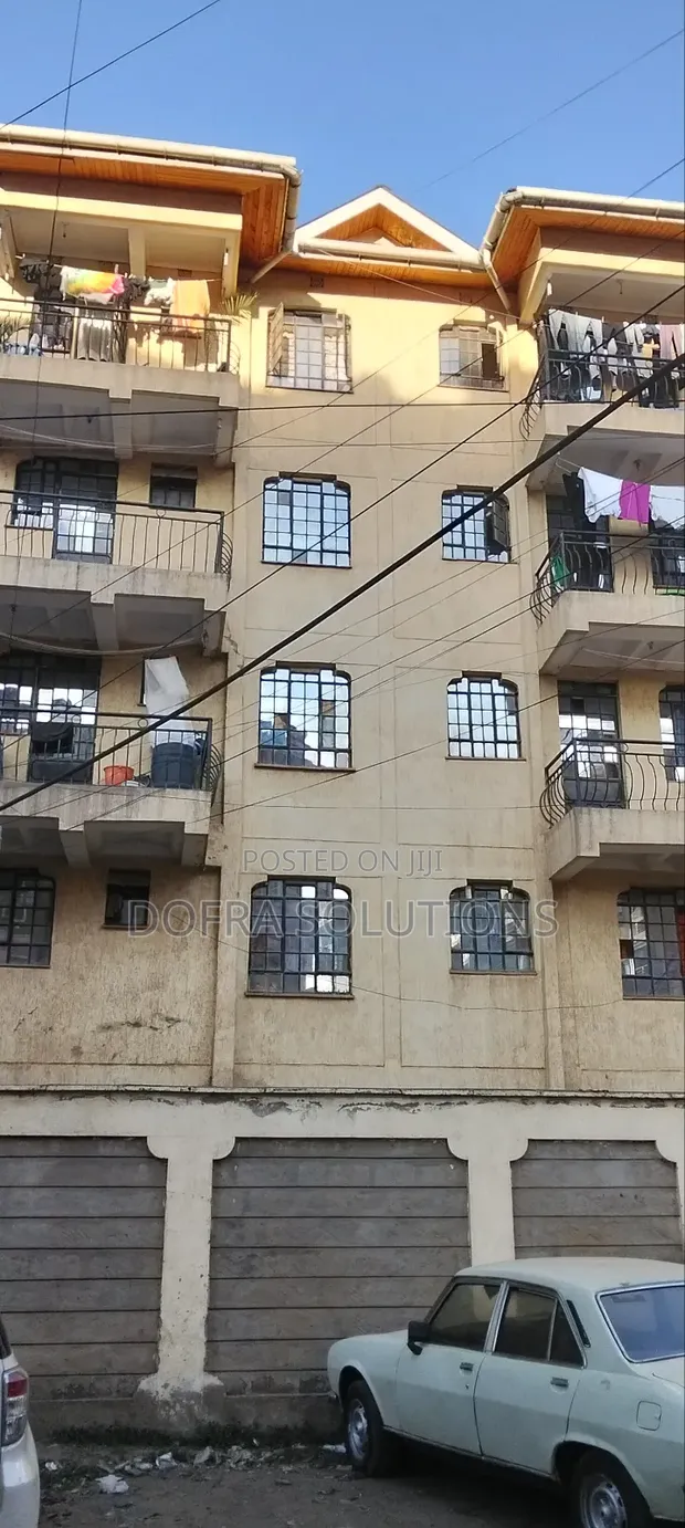 2bdrm Block of Flats in Donholm for sale