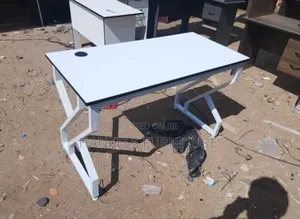 Heavy-Duty Metallic Office Desk – Built to Last