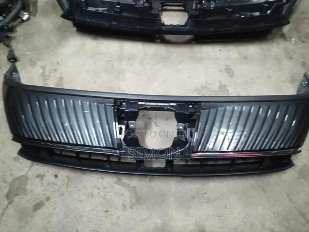 Harrier 2015 Front Grille