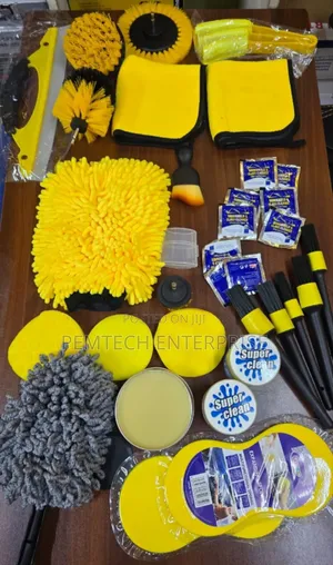 Comprehensive Car Cleaning and Detailing Kit,