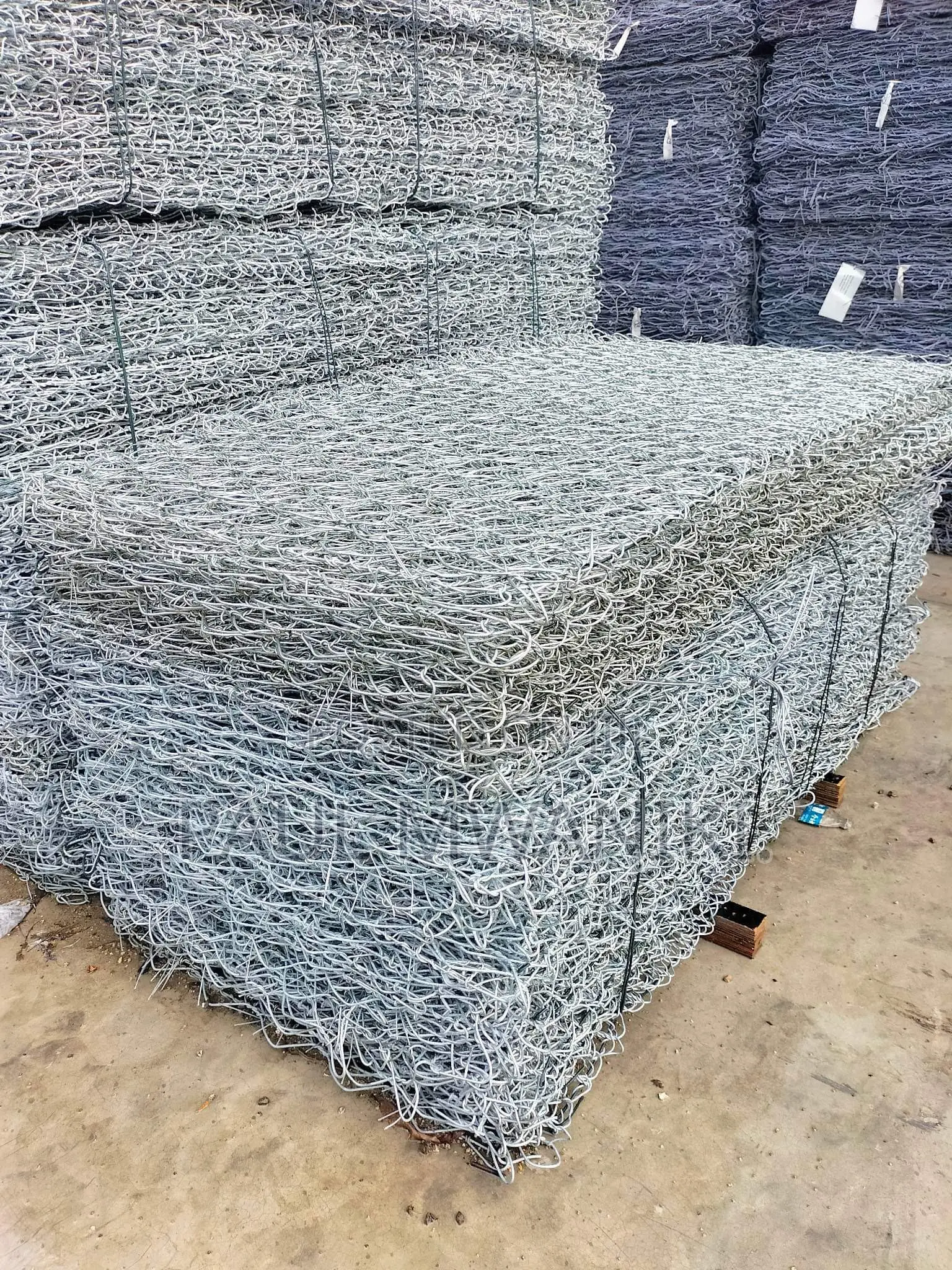Woven Gabion Mesh- 2m×1m×1m.