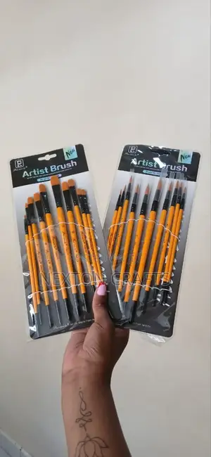 Artist Brush