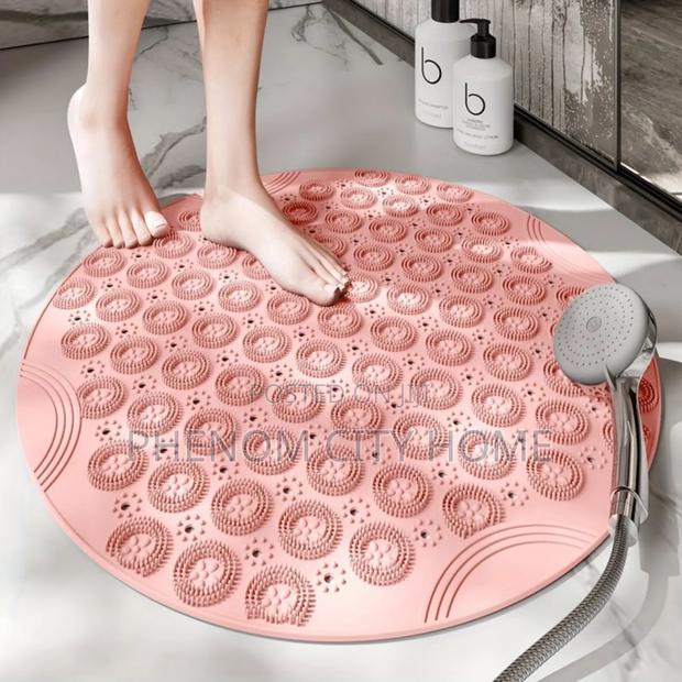 Round Antislip Bathroom Rug/Stepping Mat - thumbnail 3