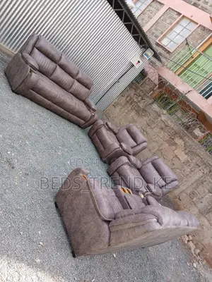 Gigantic 7 Seater Semi Recliner Sofa 3,2,1,1