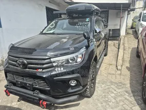 Toyota Hilux 2020 Ivory