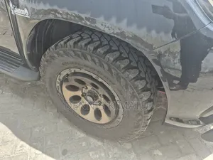 Toyota Hilux 2020 Ivory
