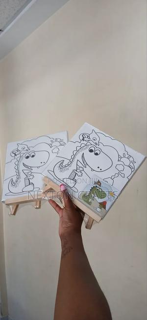 Canvas With Stand - thumbnail 2