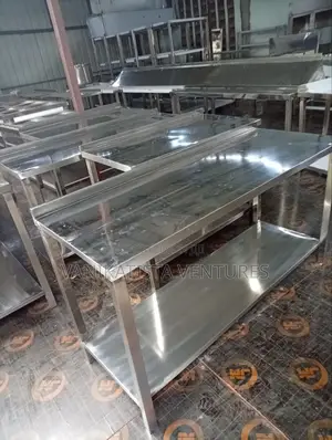 High-Quality Stainless Steel Working Tables for Restaurants