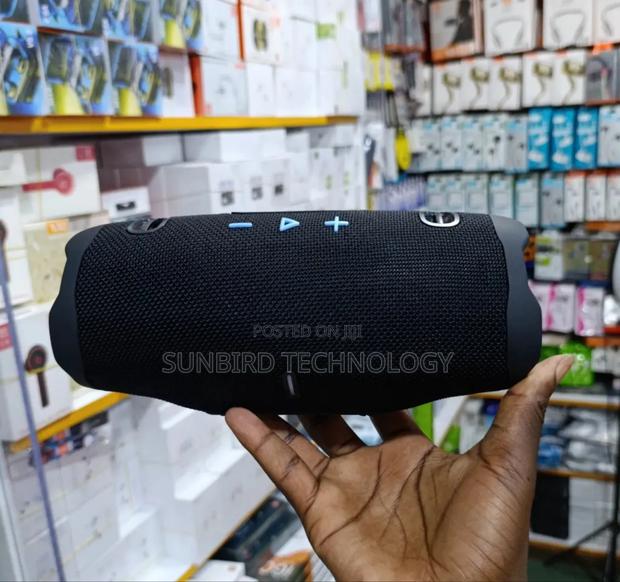 Generic JBL Charge 6 Speaker - main view