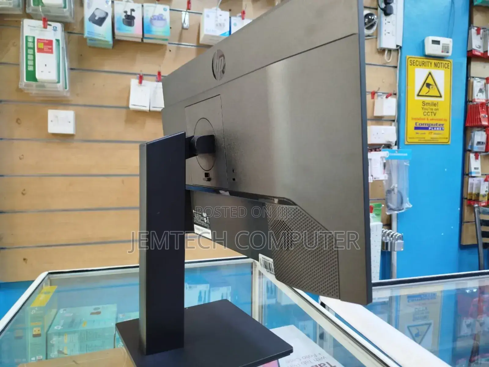 Hp P24h G4 24-Inch FHD Hd Speakers Frameless Display Monitor