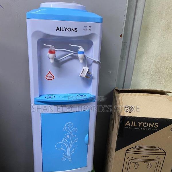 White Ailyons Hot and Cold 2 Taps Water Dispenser - main view
