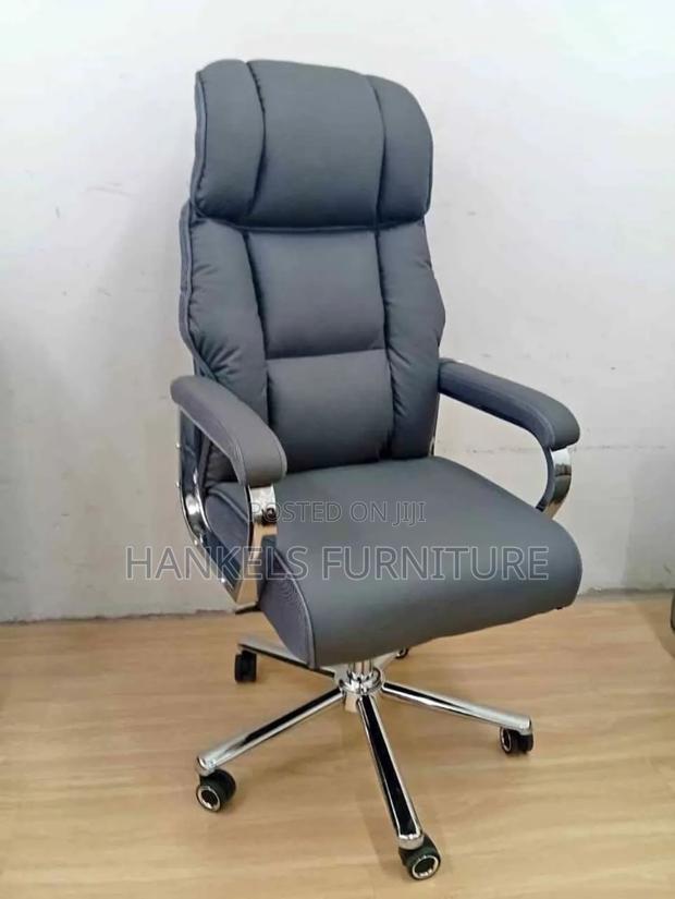 Ergonomic High-Density Executive Seat