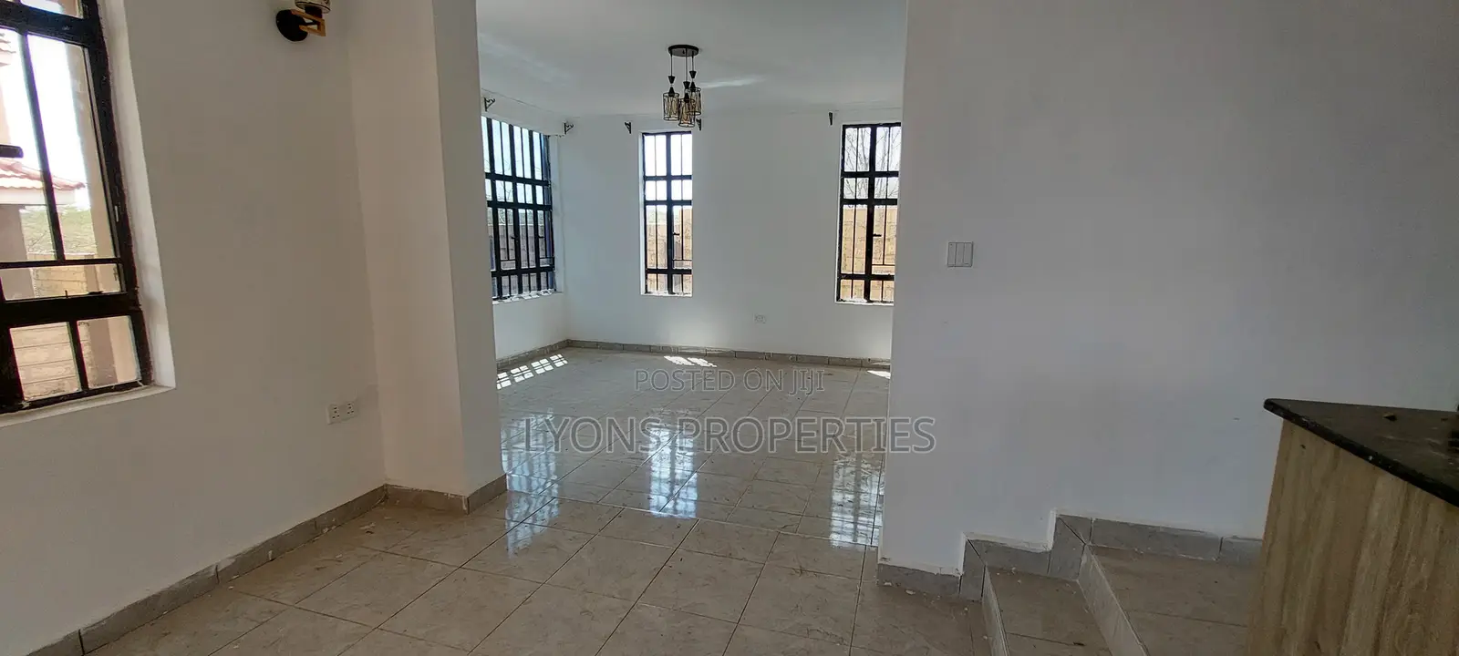 4bdrm Maisonette in Rimpa for sale