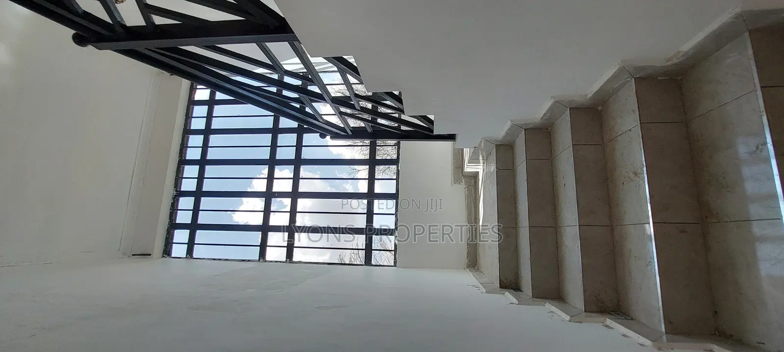 4bdrm Maisonette in Rimpa for sale