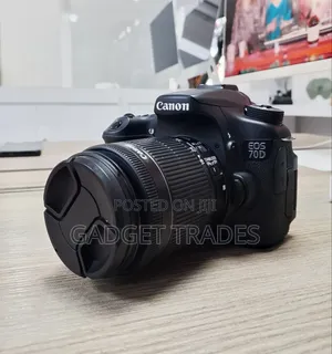 Canon Eos 70d DSLR Camera With 18-55mm F/3.5-5.6 STM Lens(Clean)