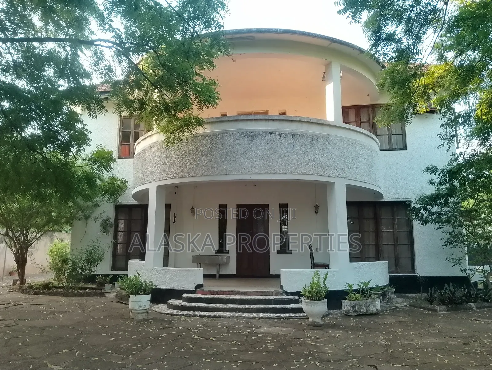 5bdrm Maisonette in Nyali Estate for sale