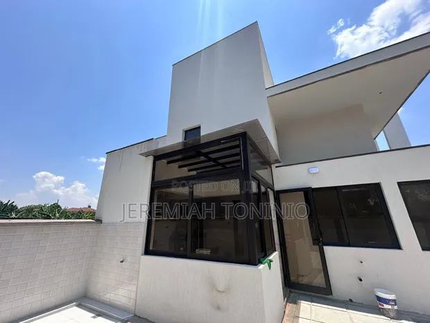 5bdrm Townhouse/Terrace in Karen for sale