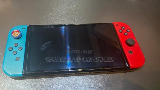 Nintendo Switch Oled Used - main view