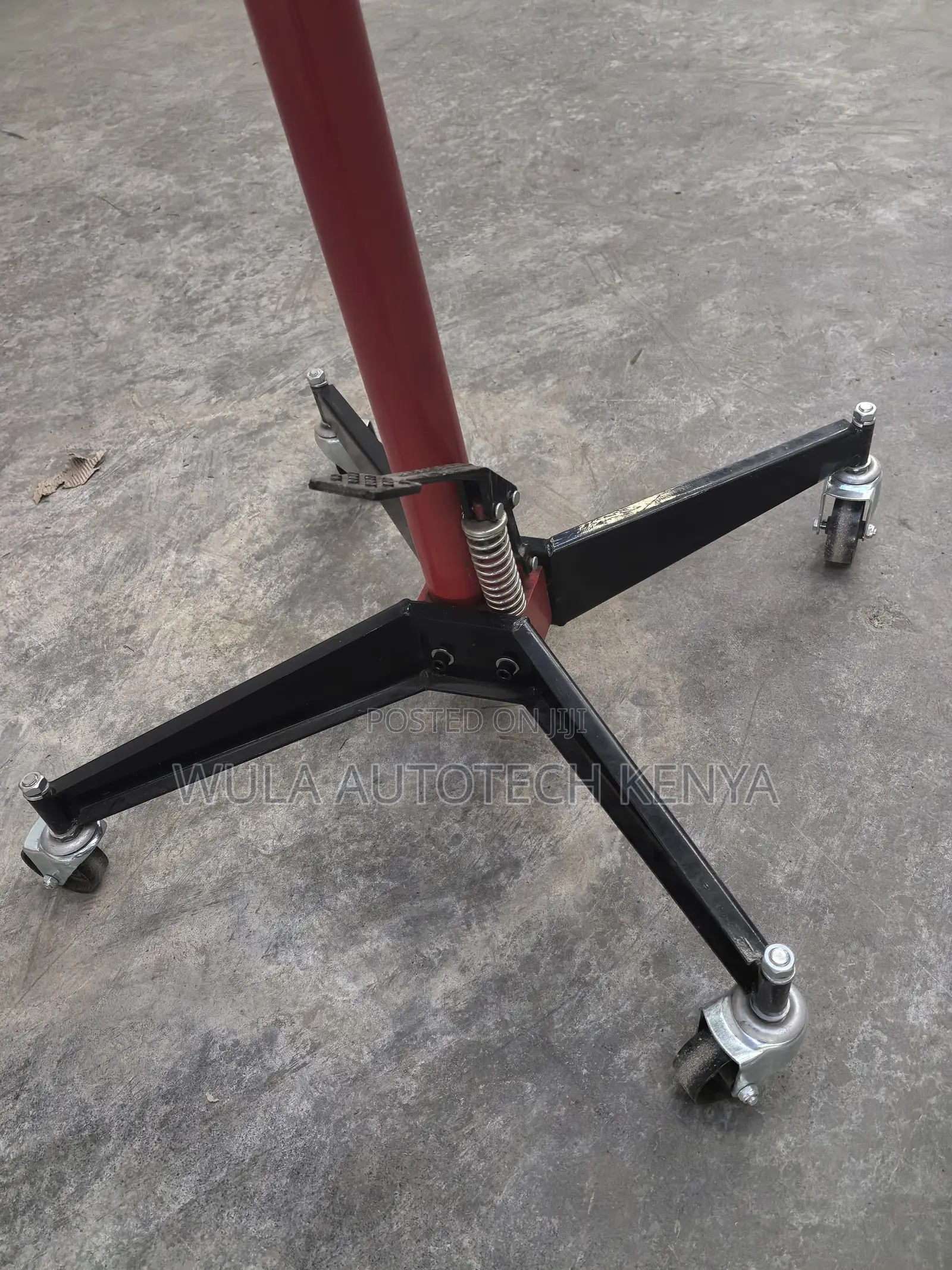 The Heavy Duty Transmission Jack (0.5ton)