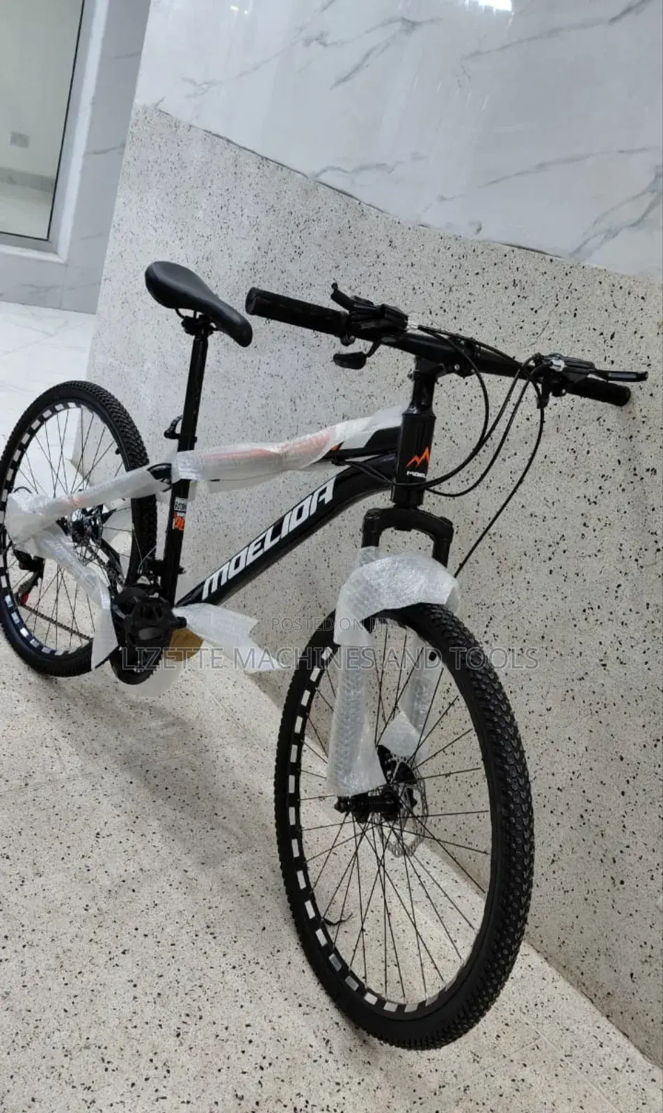 Size 26 Adult Bike/Racing Bike