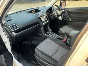Subaru Forester 2018 White