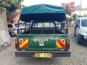 Nissan Hardbody 1972 Green