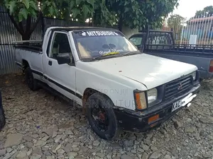 Mitsubishi L200 1997 White