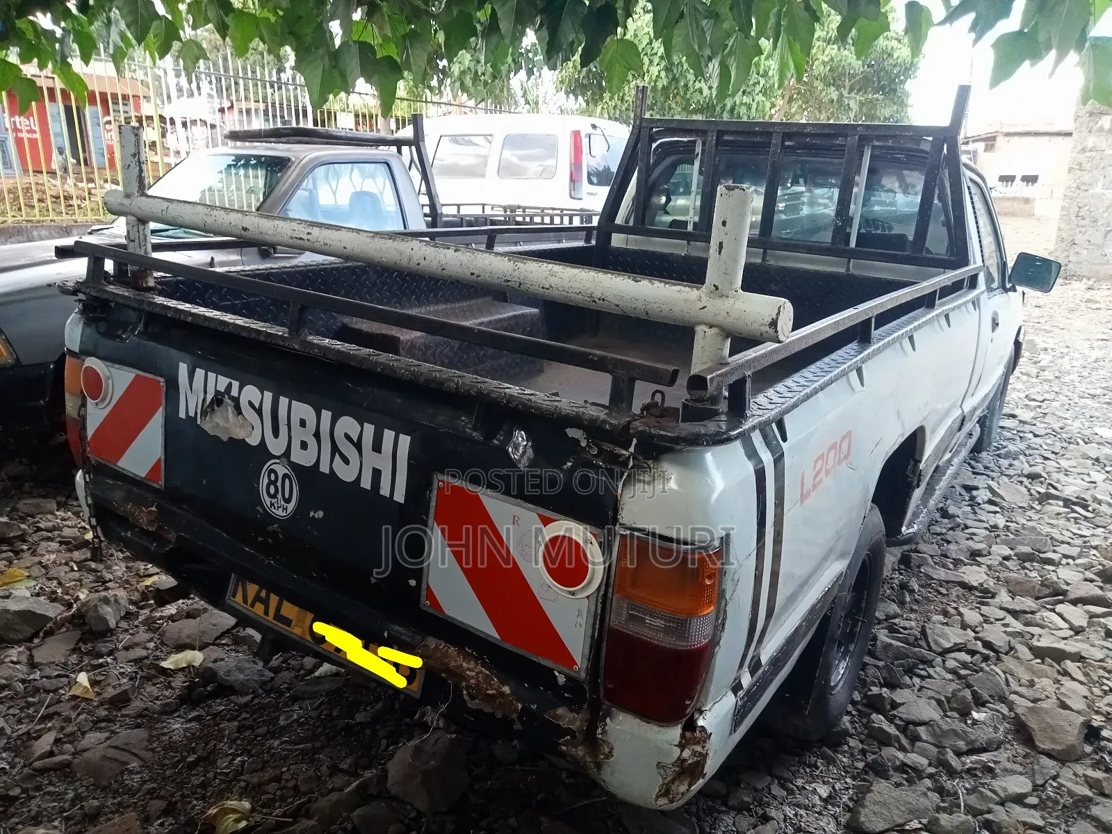 Mitsubishi L200 1997 White