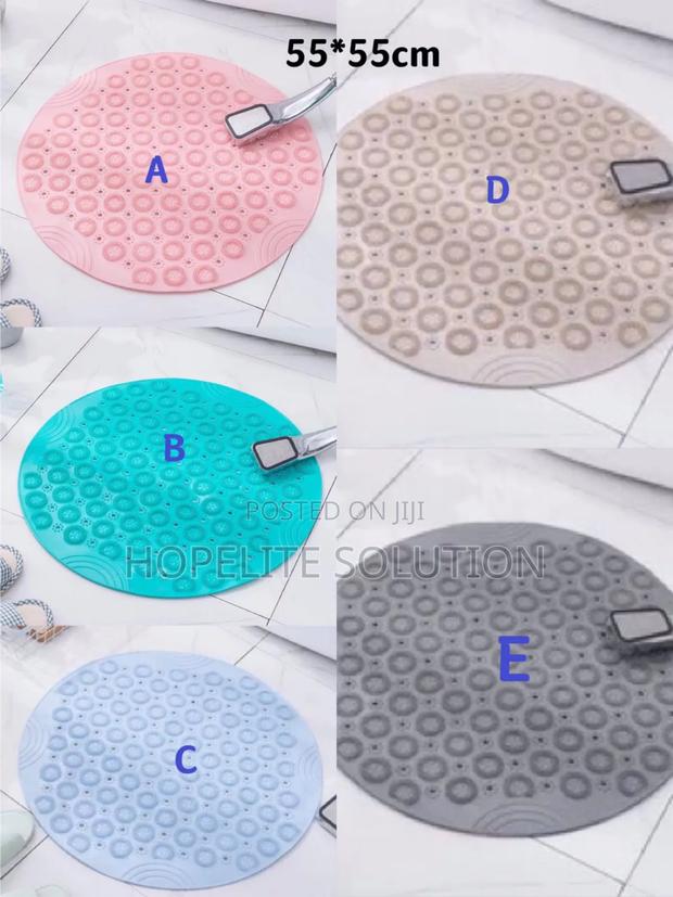 Round Anti Slip Mats