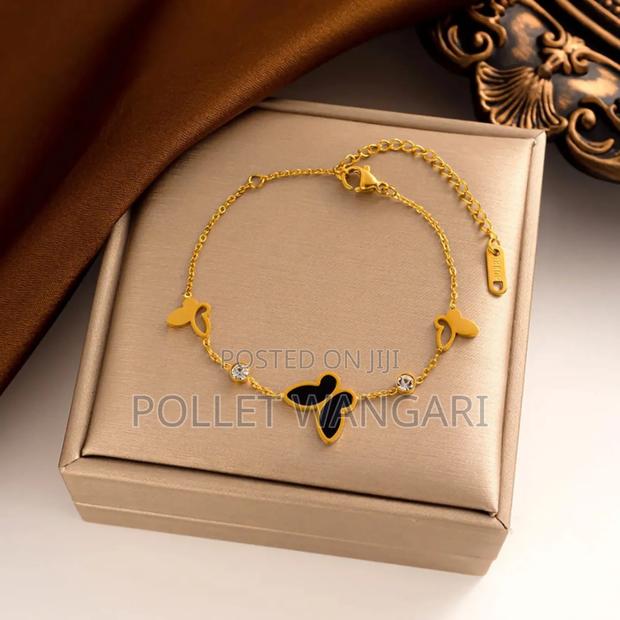 Stsinless Bracelets - main view