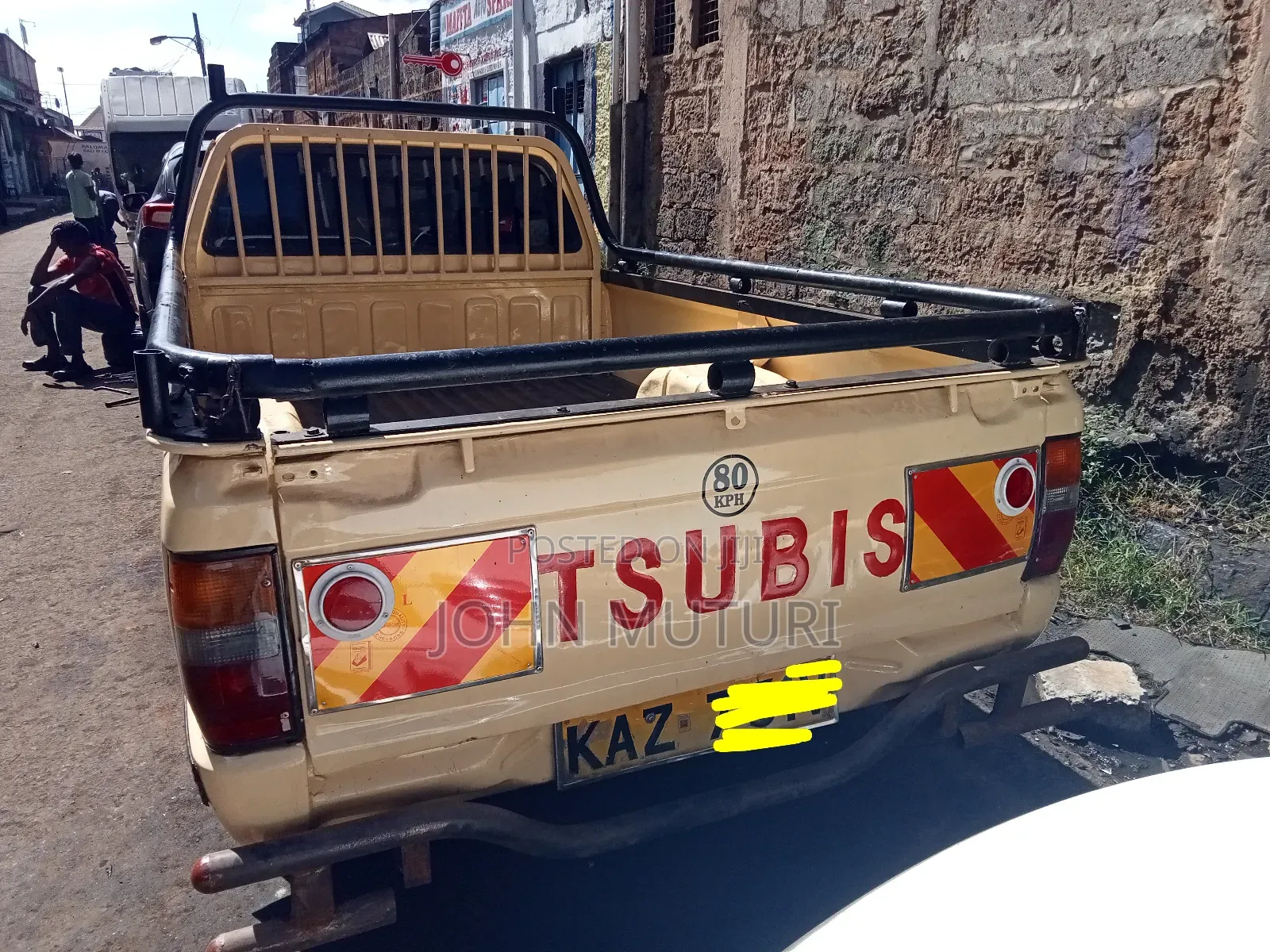 Mitsubishi L200 2001 Yellow