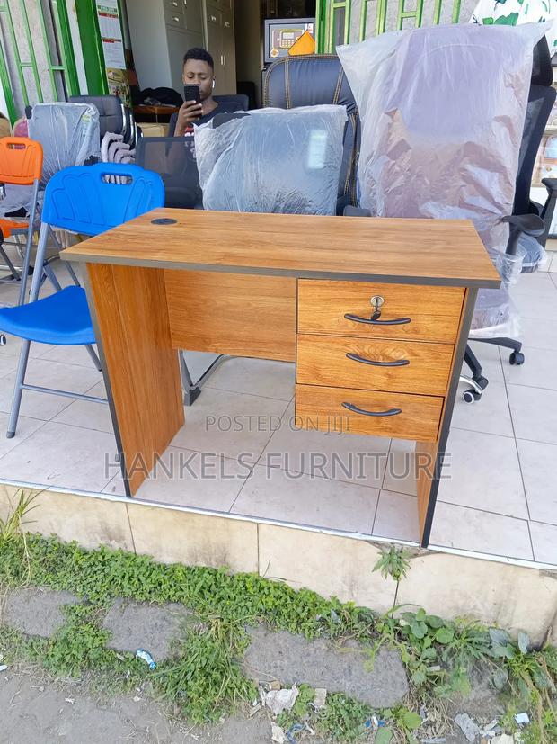 Classic Study Desk for Comfortable Learning - thumbnail 2