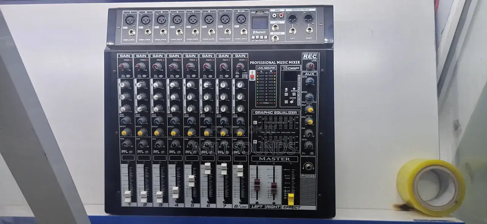 Yamaha 8 Channel Mixer