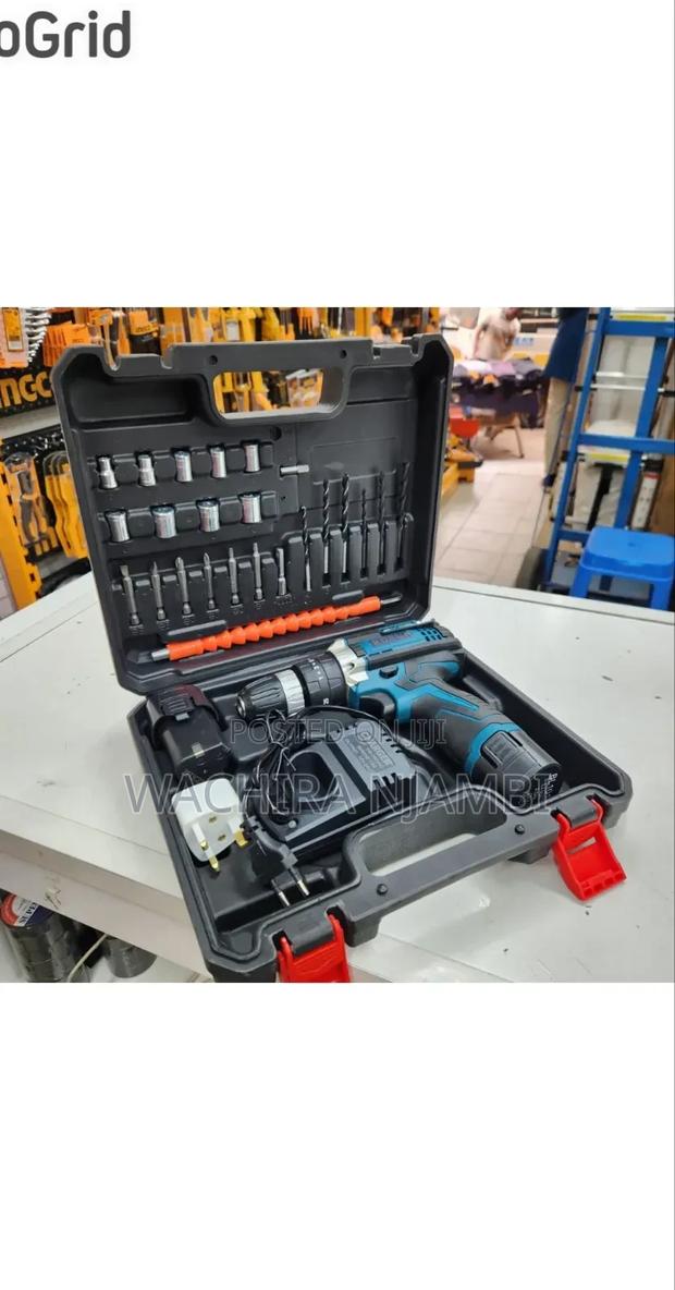 Bosch Cordless Drill Set With 2 Rechargeable Batteries.21v