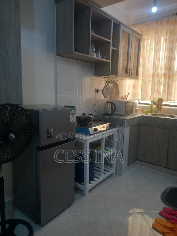 Studio Abnb at 2000 - thumbnail 4