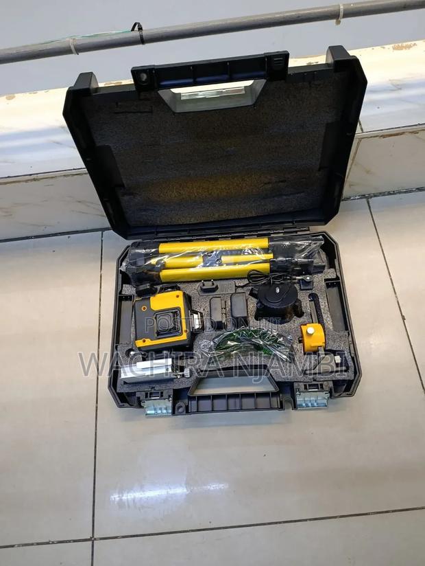 Dewalt Laser Level With Adjustable Tripod Stand
