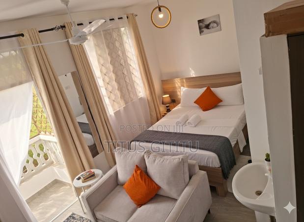 Beach Studio Airbnb Mtwapa | Near Ocean | KSH 3000