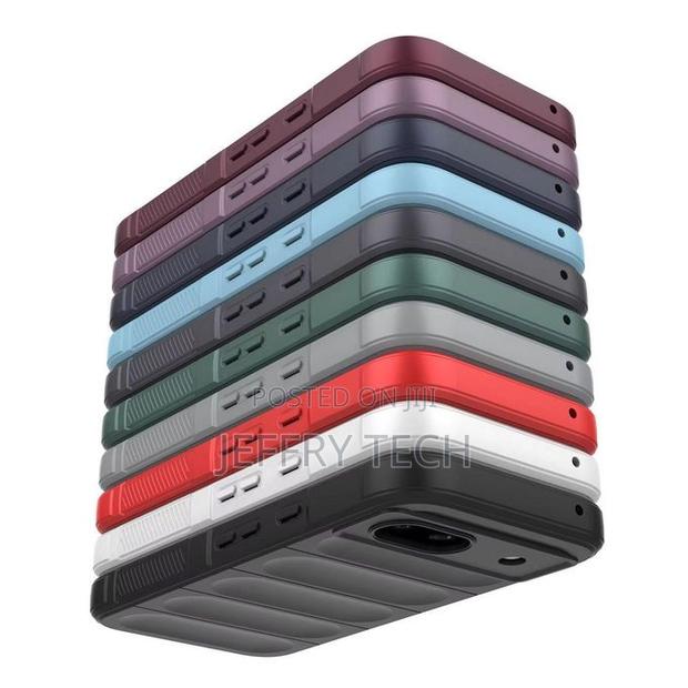 Google Pixel Tank 8 Protective Case, Simple Black - thumbnail 3