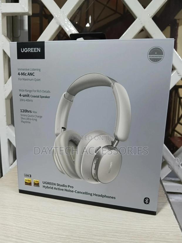 Ugreen Studio Pro Headphones Wireless 120h Adaptive Noise Cancelling.