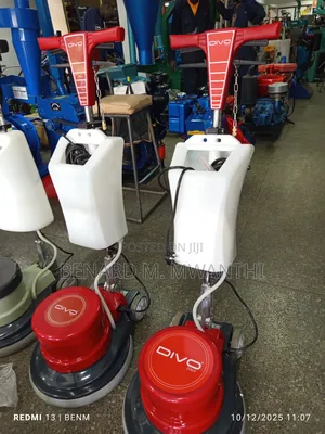 Floor Scrubber Machine