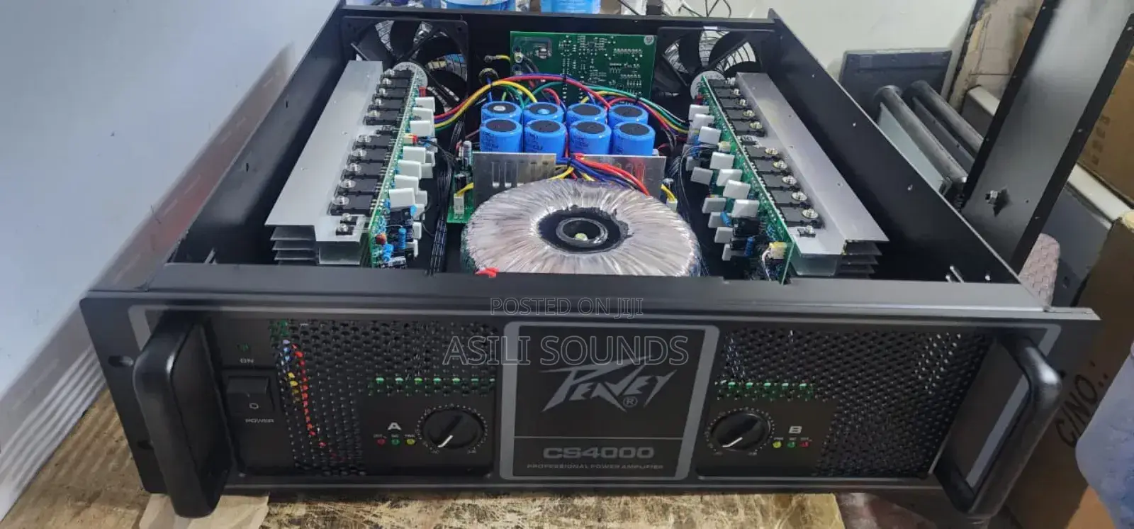 Peavey 4000 Watts Amplifier