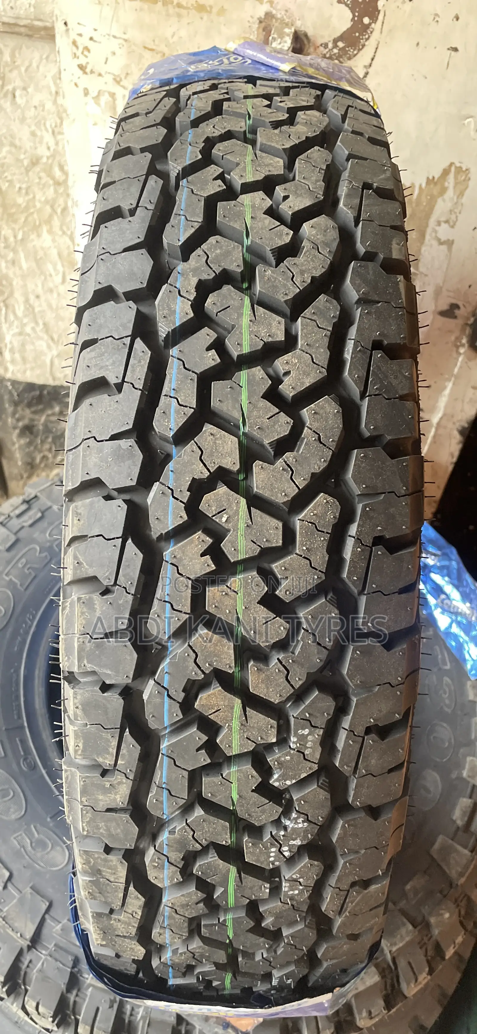 195r15c Comforser Tyres