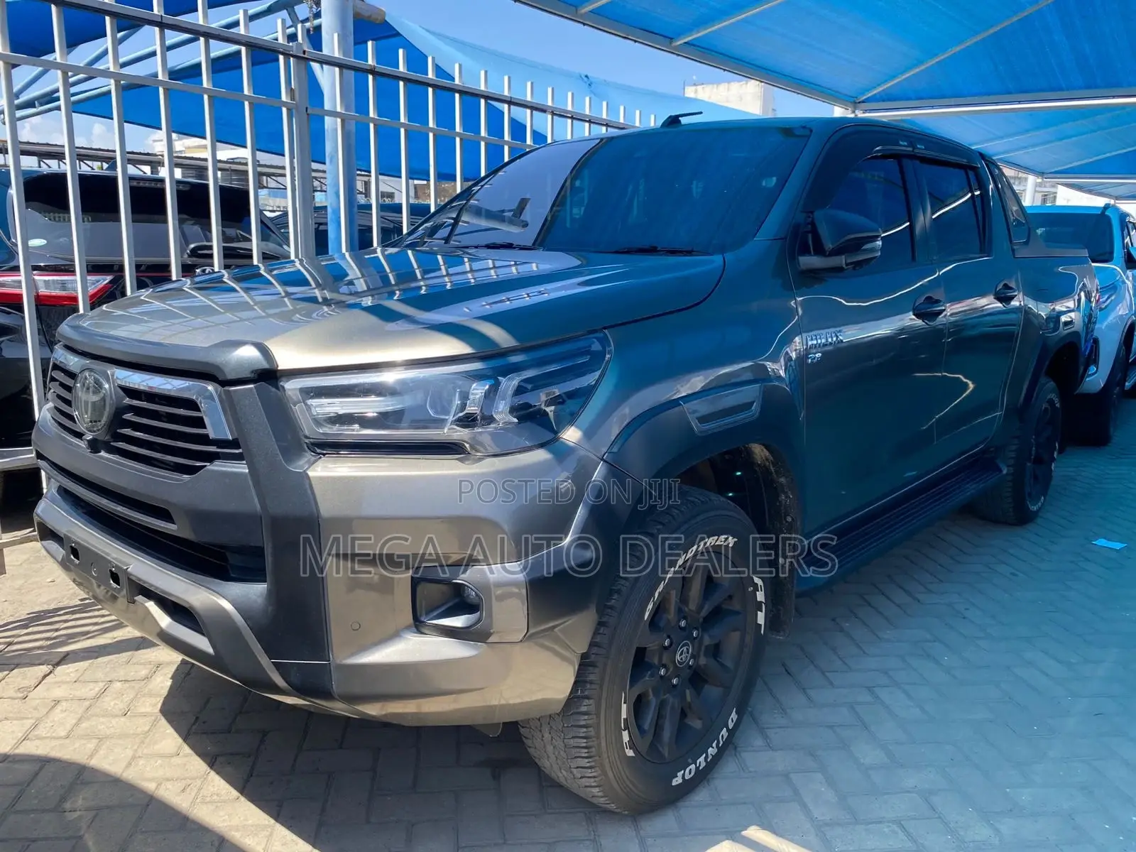 Toyota Hilux 2020 Gray
